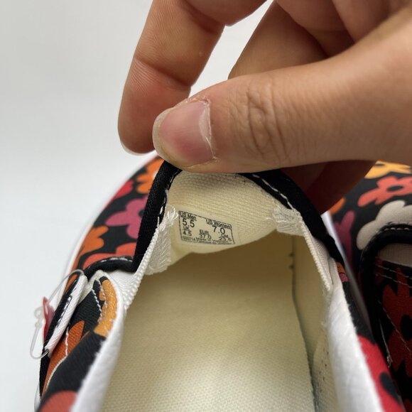 Vans Classic Slip On Flower Black Floral Skate Shoe Sneaker Women 7 / Men 5.5 US - Picture 5 of 10